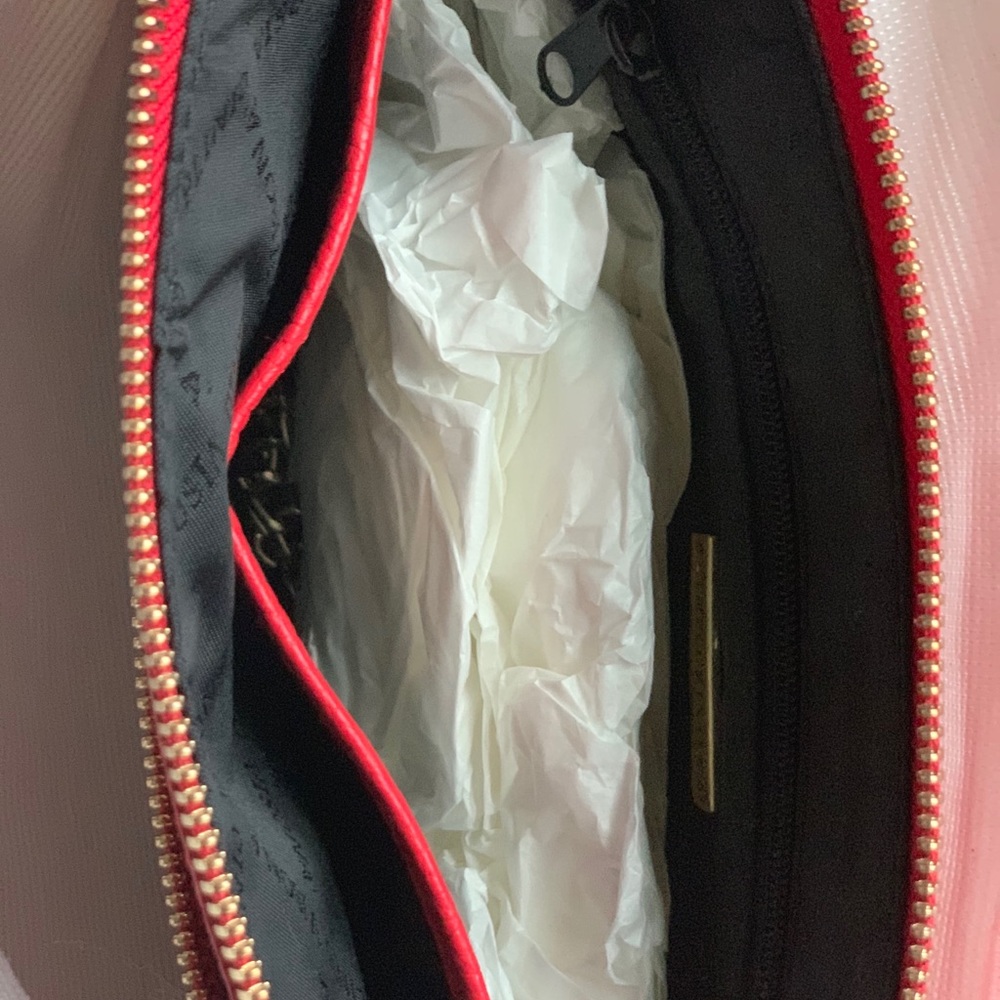 Handbag - Picture 7 of 7